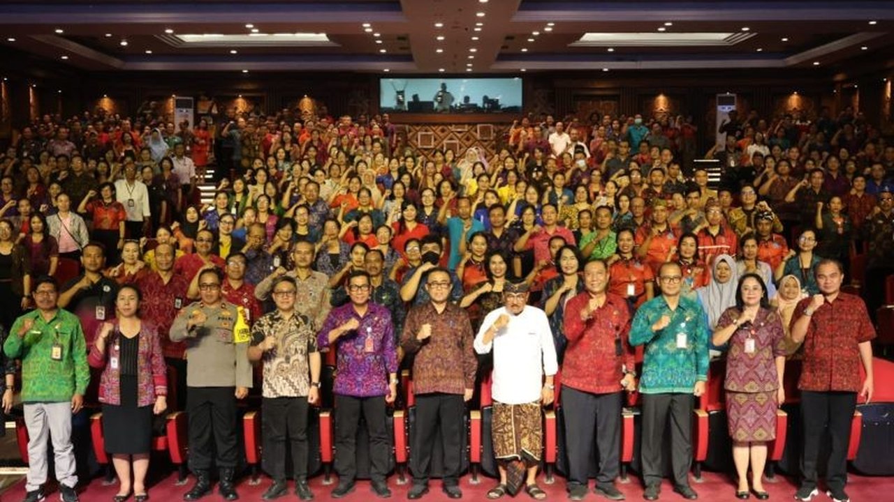 Pemerintah Kota Denpasar serius memperkuat komitmen dalam pengelolaan sampah berbasis sumber, menyasar satuan pendidikan sebagai langkah vital untuk kelestarian lingkungan.