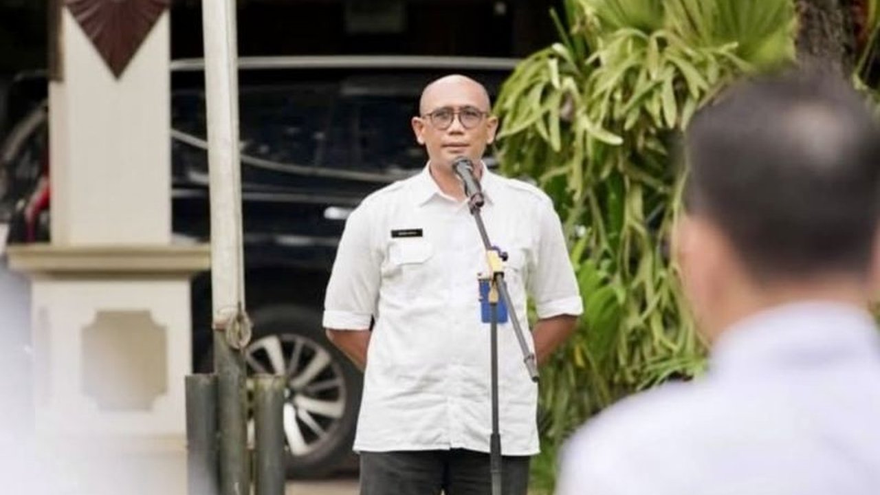Dinas Kehutanan Kalimantan Selatan (Dishut Kalsel) mengintegrasikan Program REDD+ secara komprehensif, dari hulu hingga hilir, untuk menekan deforestasi sekaligus meningkatkan kesejahteraan ekonomi masyarakat sekitar hutan. Simak strategi lengkapnya!