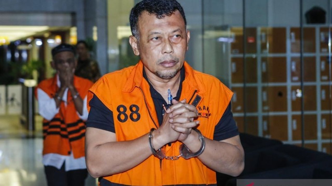 Komisi Pemberantasan Korupsi (KPK) resmi menyatakan berkas perkara Bupati nonaktif Ponorogo Sugiri Sancoko lengkap (P21) terkait dugaan suap jabatan, proyek, dan gratifikasi, membuka jalan menuju persidangan.