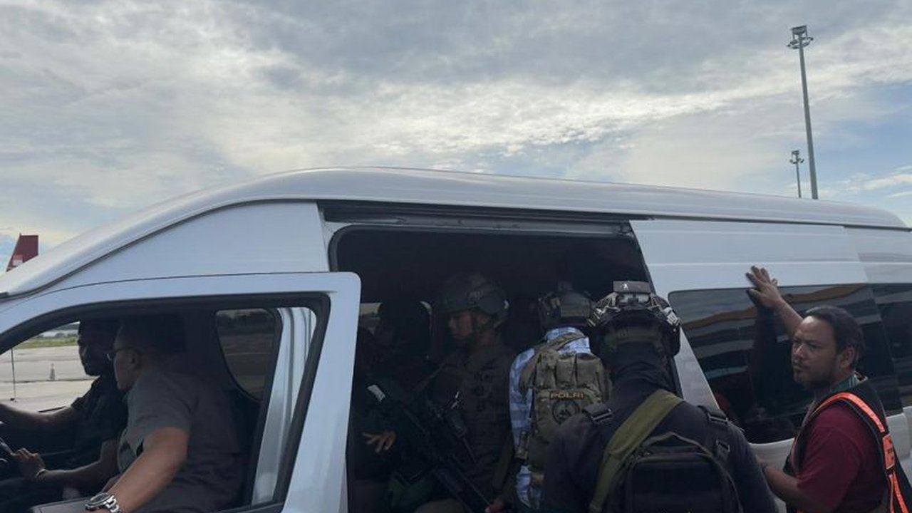 Satgas Operasi Damai Cartenz 2026 berhasil menangkap Kalimak Wanimbo, pelaku kunci dalam aksi kekerasan dan perampasan senjata api Tembagapura yang menewaskan dua orang.