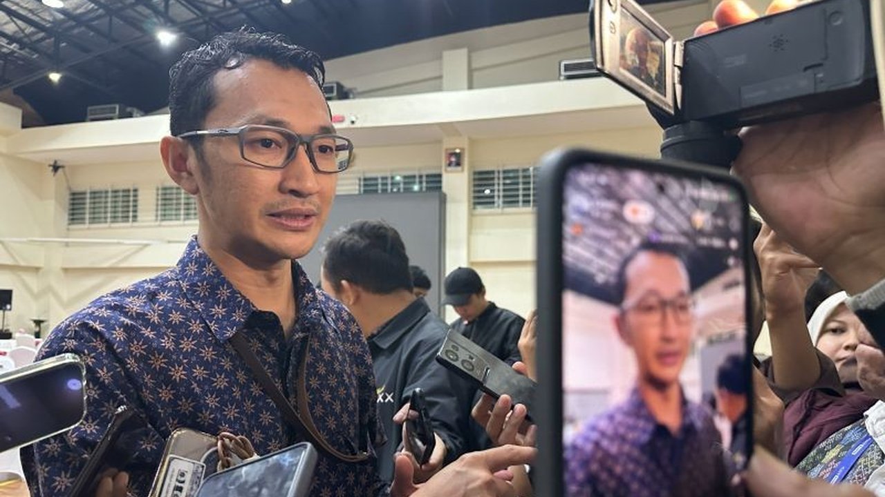 Komisi Pemberantasan Korupsi (KPK) terus mendalami kasus dugaan korupsi di lingkungan Direktorat Jenderal Bea dan Cukai, termasuk peran perusahaan rokok mekanik dan manual dalam manipulasi cukai.