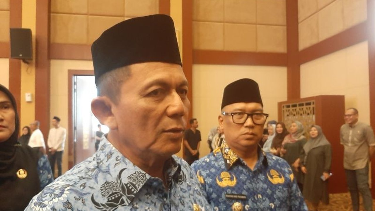 Gubernur Kepulauan Riau Ansar Ahmad mengajak seluruh umat Islam untuk memperbanyak tadarus Al Quran pada malam Nuzulul Quran 1447 Hijriah, menekankan pentingnya mendalami makna firman Allah SWT.