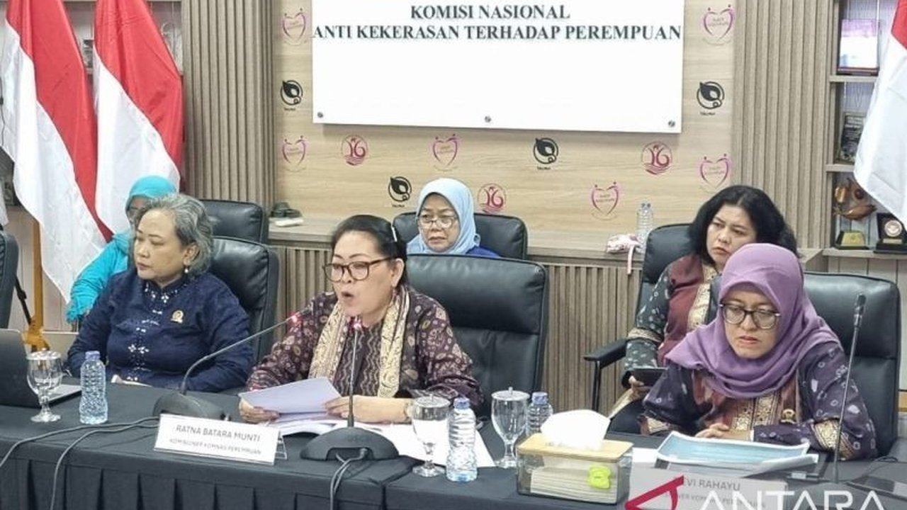 Laporan Catatan Tahunan Komnas Perempuan 2025 menunjukkan kekerasan seksual menjadi bentuk kekerasan paling dominan terhadap perempuan, memicu kekhawatiran serius.