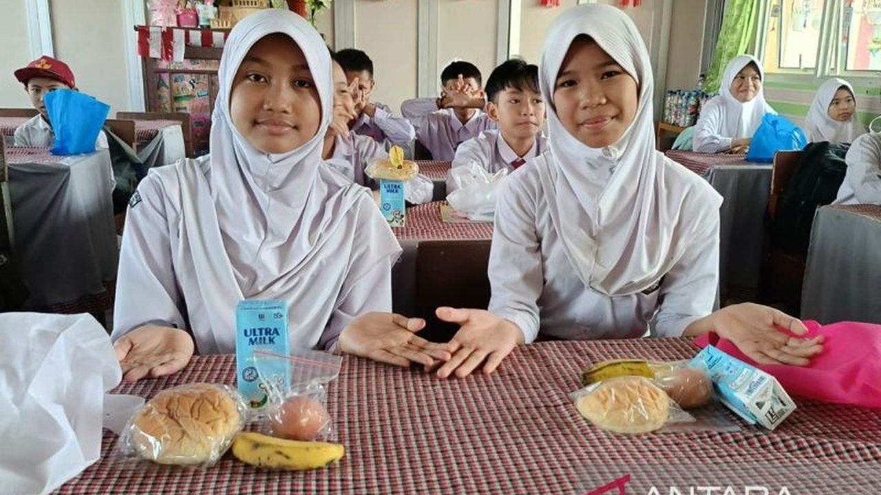 Peneliti BRIN menekankan bahwa pemenuhan mikronutrien dalam Program Makan Bergizi Gratis (MBG) dapat dioptimalkan melalui pemanfaatan pangan lokal yang kaya gizi, memastikan anak-anak Indonesia tumbuh sehat dan cerdas.