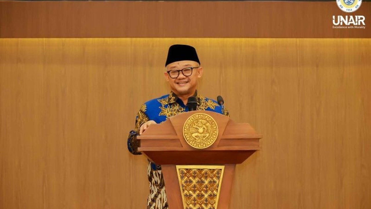 Menteri Pendidikan Dasar dan Menengah (Mendikdasmen) Abdul Mu'ti menekankan urgensi tadabbur Al Quran Ramadhan guna mendorong umat memahami pesan-pesan suci secara mendalam dan menggerakkan tindakan nyata dalam kehidupan sehari-hari.