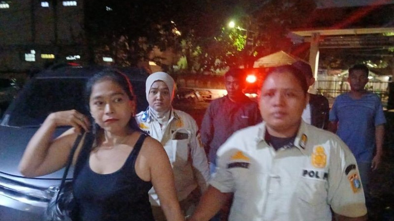 Satpol PP Jakarta Selatan gencar melakukan penertiban PPKS selama bulan Ramadhan, berhasil menjaring 21 orang. Apa saja jenis PPKS yang terjaring dan di mana saja operasi ini dilakukan?