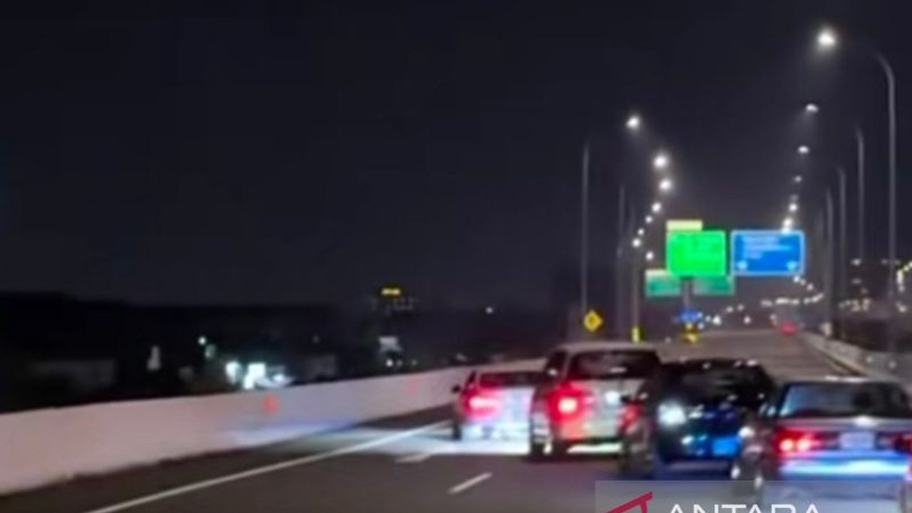 Polda Metro Jaya berhasil identifikasi kendaraan pelaku atraksi zigzag di jalan tol Becakayu. Langkah selanjutnya, teguran edukatif untuk mencegah terulangnya aksi berbahaya ini.