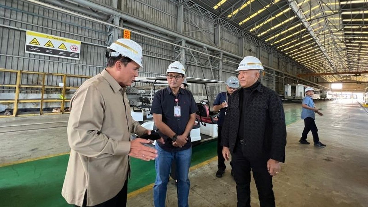 PT INKA (Persero) terus mempercepat pengerjaan 612 kereta penumpang pesanan PT KAI (Persero) senilai Rp5,8 triliun, menargetkan penyelesaian pada 2026 dan menghadapi tantangan rantai pasok global.