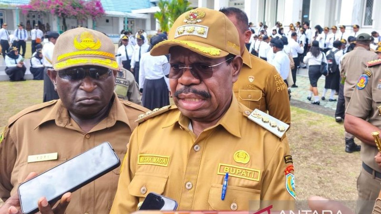 Pemerintah Kabupaten Nabire memprioritaskan formasi Pegawai Pemerintah dengan Perjanjian Kerja (PPPK) guna memperkuat layanan pendidikan dan kesehatan di daerah 3T, memastikan pemerataan akses bagi masyarakat.