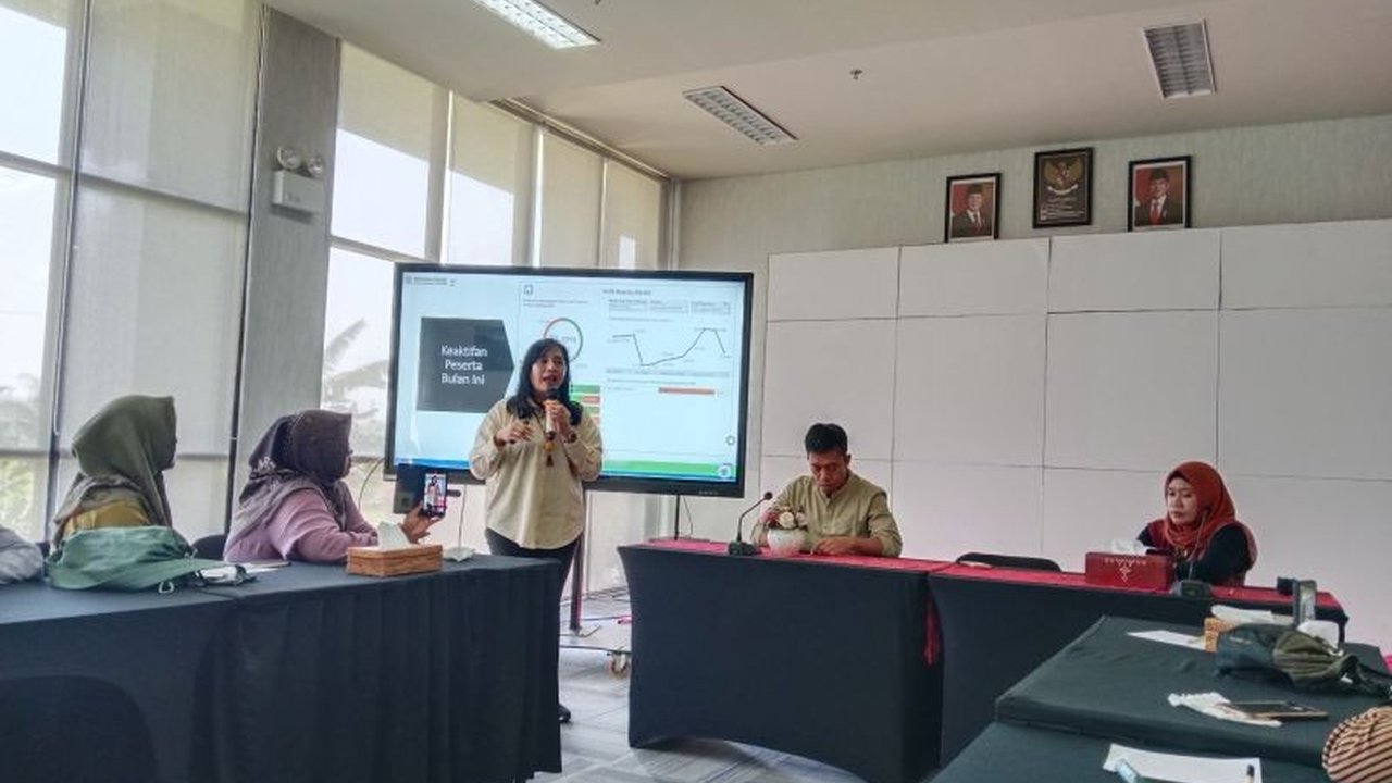 BPJS Kesehatan Cabang Selong mengingatkan warga Lombok Tengah untuk segera mengecek status kepesertaan PBI JK mereka, menyusul penonaktifan puluhan ribu peserta. Cari tahu cara reaktivasi status kepesertaan BPJS Lombok Tengah Anda di sini!