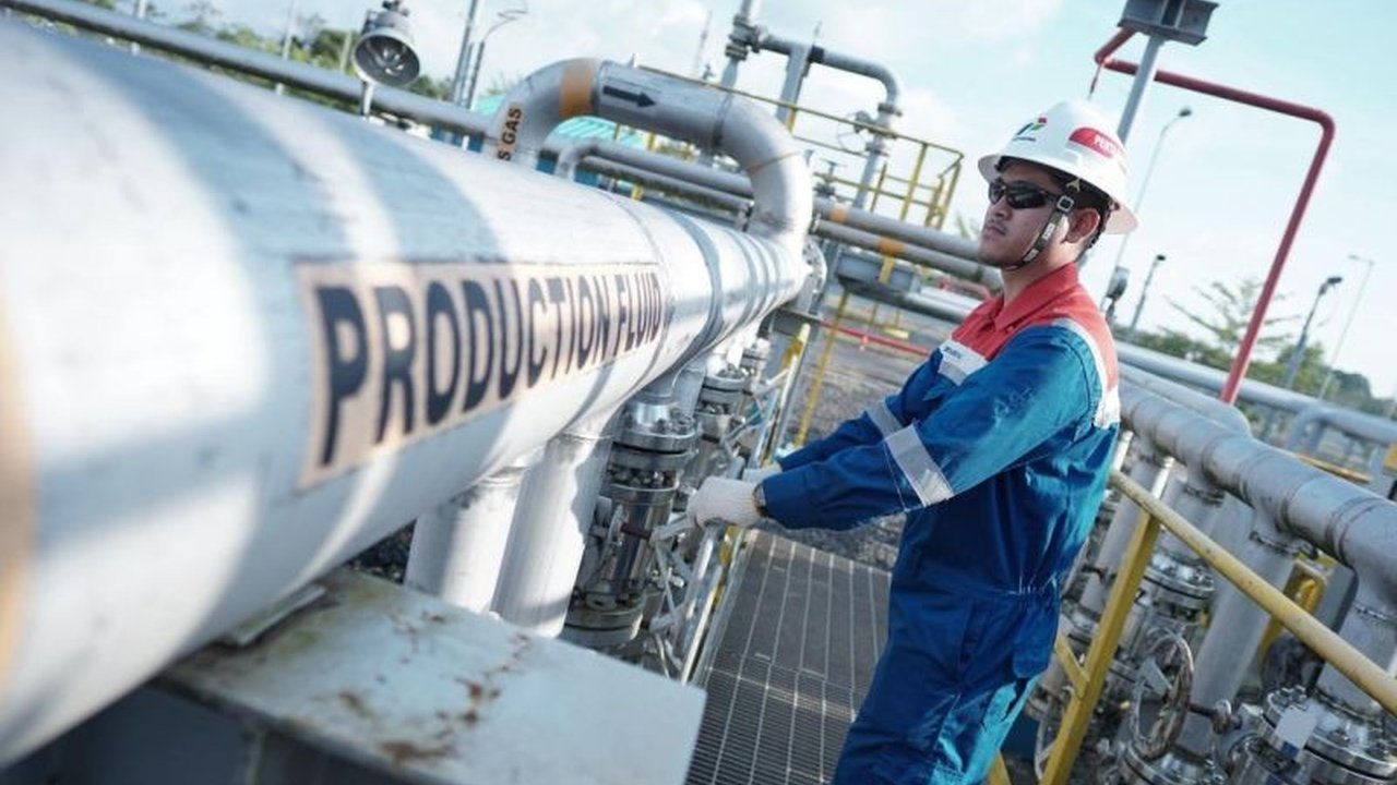 Pertamina EP Zona 4 berhasil mencatatkan peningkatan produksi minyak Limau Field di Sumatera Selatan hingga 5.102 barel per hari pada akhir Februari 2026, memperkuat ketahanan energi nasional.