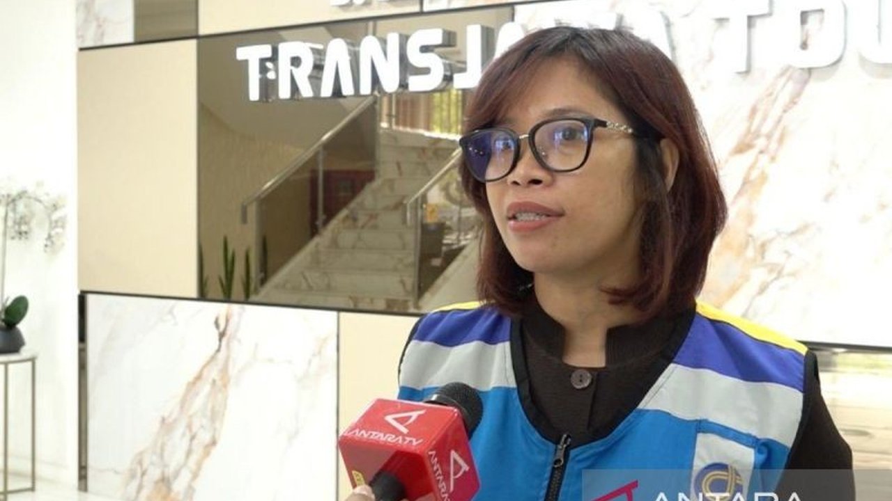 PT Jasamarga Transjawa Tol (JTT) menghentikan seluruh konstruksi perbaikan jalan selain penanganan lubang mulai 11 Maret 2026, memastikan kelancaran dan keamanan arus mudik Lebaran 2026 di jalan tol Trans Jawa.