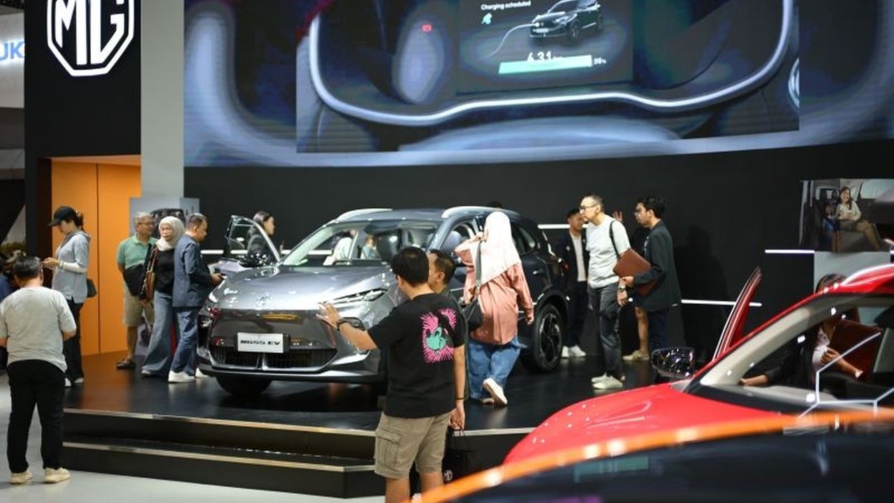 MG Motor Indonesia sukses besar di IIMS 2026, dengan MG S5 EV menjadi primadona dan menyumbang mayoritas dari total 708 SPK yang berhasil dikantongi.