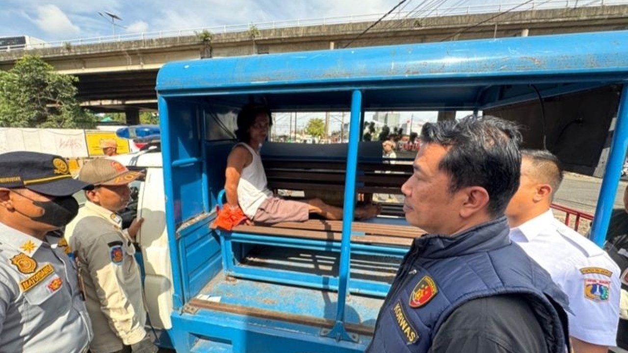 Satpol PP Jakarta Barat gencar melakukan penertiban 