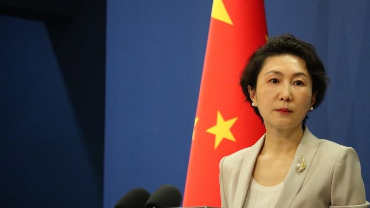 Meskipun China menurunkan target pertumbuhan ekonomi menjadi 4,5-5 persen untuk tahun 2026, negara tersebut tetap optimistis menghadapi tantangan. Simak strategi Beijing dalam menjaga stabilitas dan prospek ekonomi jangka panjang.