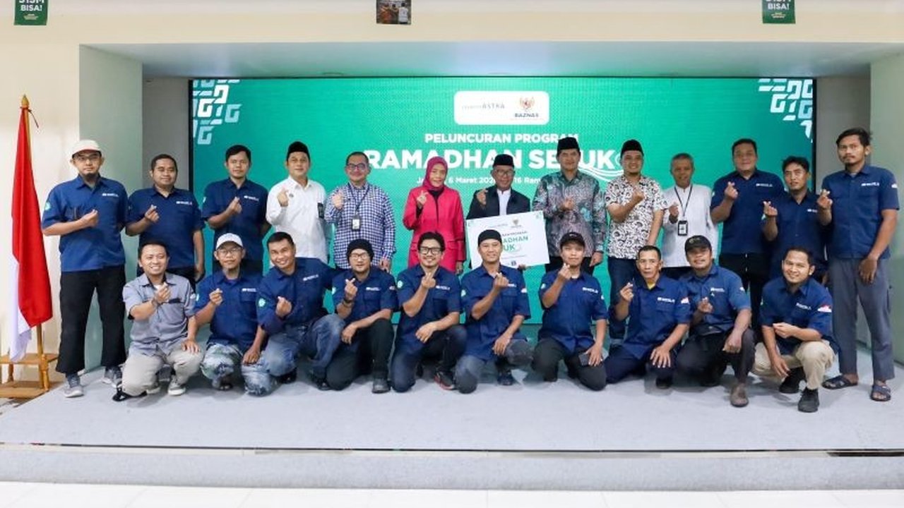 Baznas RI berkolaborasi dengan Yayasan Amaliah Astra membersihkan 5.000 unit AC masjid di berbagai daerah. Upaya ini menghadirkan kenyamanan bagi jamaah selama Ramadhan sekaligus memberdayakan teknisi mustahik.