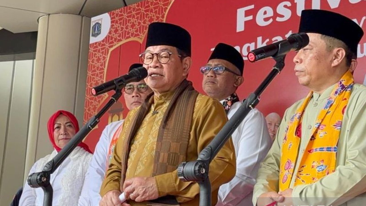 Meskipun ekonomi global dilanda ketidakpastian, Pemprov DKI Jakarta memastikan peluang kerja Jakarta tetap terbuka luas bagi masyarakat, termasuk pendatang. Simak strategi Pemprov menjaga stabilitas ekonomi dan ketersediaan lapangan kerja.