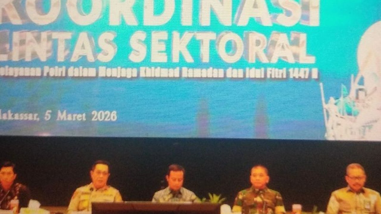 Dinas Bina Marga dan Bina Konstruksi (DBMBK) Sulawesi Selatan mematangkan persiapan infrastruktur jalan demi kelancaran Arus Mudik Lebaran 2026, pastikan perjalanan aman dan nyaman bagi masyarakat.