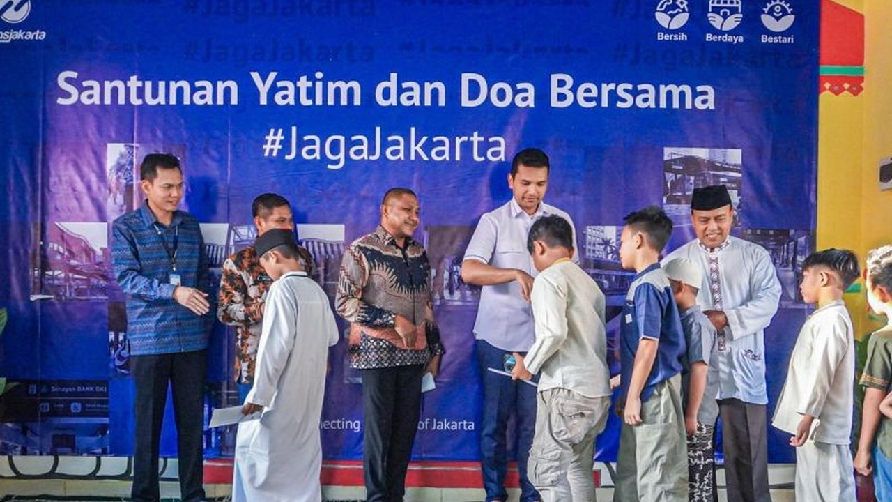PT Transportasi Jakarta (Transjakarta) Santuni Anak Yatim dan penyandang disabilitas di Jakarta Timur, wujud kepedulian sosial menyambut bulan suci Ramadhan. Simak detail kegiatan penuh kebersamaan ini.
