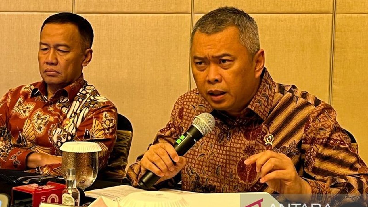 Menteri Perhubungan Dudy Purwagandhi menegaskan pentingnya konsistensi ramp check di seluruh moda transportasi untuk menjamin keselamatan angkutan Lebaran 2026, memastikan setiap armada laik jalan dan mencegah kecelakaan.