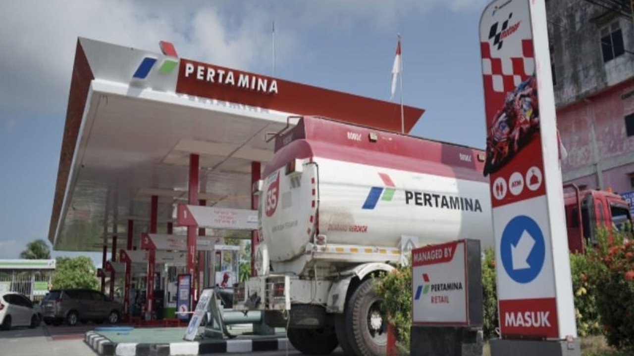 PT Pertamina Patra Niaga menjamin Stok BBM Kalimantan tetap aman dan terkendali melalui sistem logistik terintegrasi, sekaligus mengimbau masyarakat untuk tidak panic buying demi kelancaran distribusi.