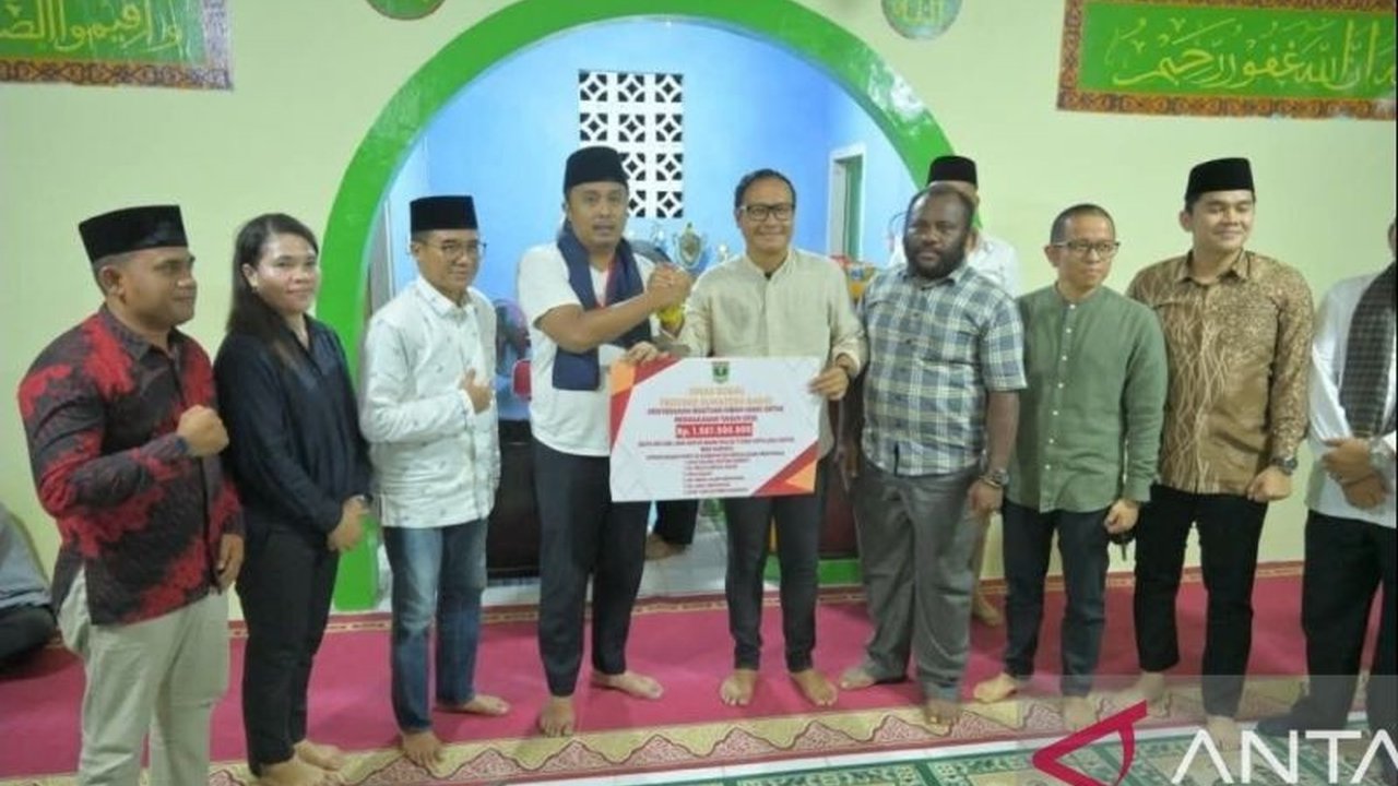 Pemerintah Kabupaten Kepulauan Mentawai akan menerima tambahan Dana Transfer ke Daerah (TKD) sebesar Rp108 miliar dari pemerintah pusat pada tahun 2026. Ini menjadi peluang emas untuk mengakselerasi pembangunan infrastruktur dan pariwisata di Bumi Sikerei