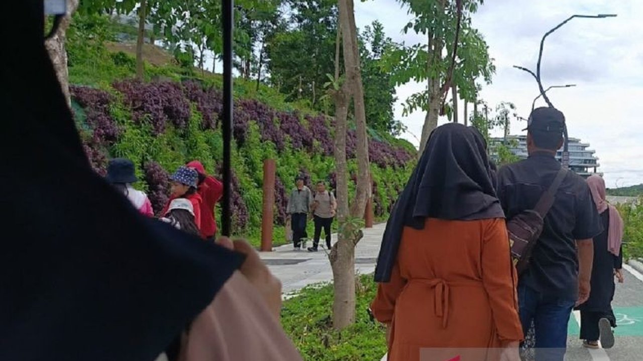 Ingin tahu rahasia kebahagiaan yang mudah dijangkau? Seorang penyuluh kesehatan jiwa dari RSJ Atma Husada Mahakam membeberkan empat aktivitas kecil pemicu kebahagiaan yang bisa Anda terapkan setiap hari.