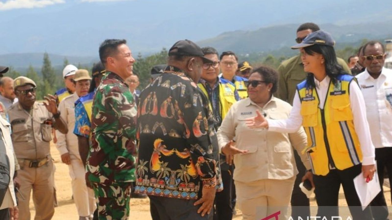 Komando Distrik Militer (Kodim) 1702/Jayawijaya dan Kepolisian Resor (Polres) Jayawijaya memastikan kunjungan dua wakil menteri di Wamena berjalan aman dan lancar, menegaskan sinergi aparat dalam menjaga stabilitas keamanan.