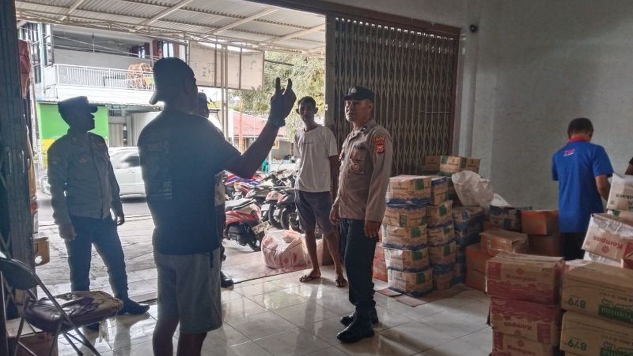 Menjelang Idul Fitri 1447 H, Polres Ternate gencar melakukan **antisipasi penimbunan sembako** dan pengecekan harga di distributor demi menjaga stabilitas pasokan serta harga kebutuhan pokok masyarakat.