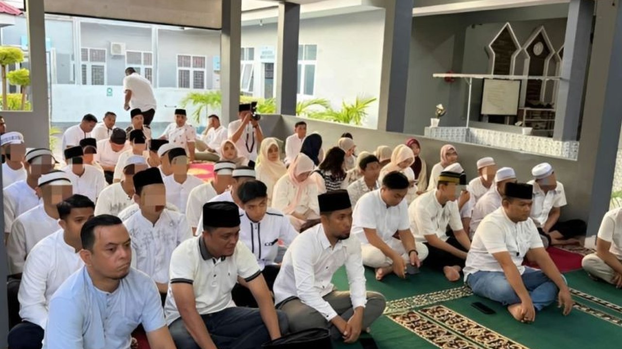 Ditjenpas Sulteng intensifkan pembinaan keagamaan bagi anak binaan di LPKA Palu selama Ramadhan, bertujuan membentuk karakter dan spiritualitas mereka agar siap kembali ke masyarakat.