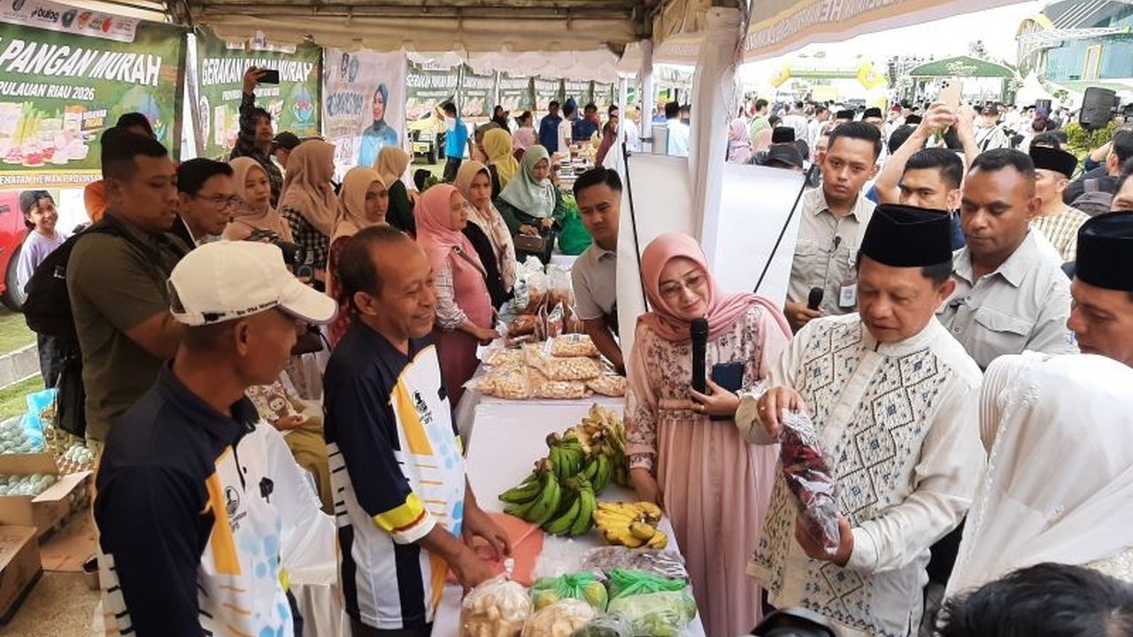 Menteri Dalam Negeri Tito Karnavian mengapresiasi Kepulauan Riau Ramadhan Fair (KURMA) 2026 sebagai ajang vital pemberdayaan UMKM Kepri, memperkuat ekonomi lokal, dan keuangan syariah, dengan harapan mendongkrak perekonomian daerah.
