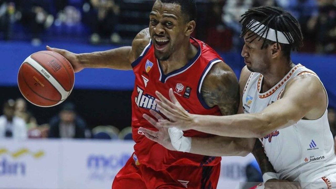 Pekan kesembilan IBL 2026 akan menyajikan delapan pertandingan sengit, termasuk aksi tiga tim teratas: Pelita Jaya Jakarta, Bogor Hornbills, dan Satria Muda Pertamina Bandung. Jangan lewatkan Jadwal IBL 2026 Pekan Kesembilan yang penuh tensi tinggi.