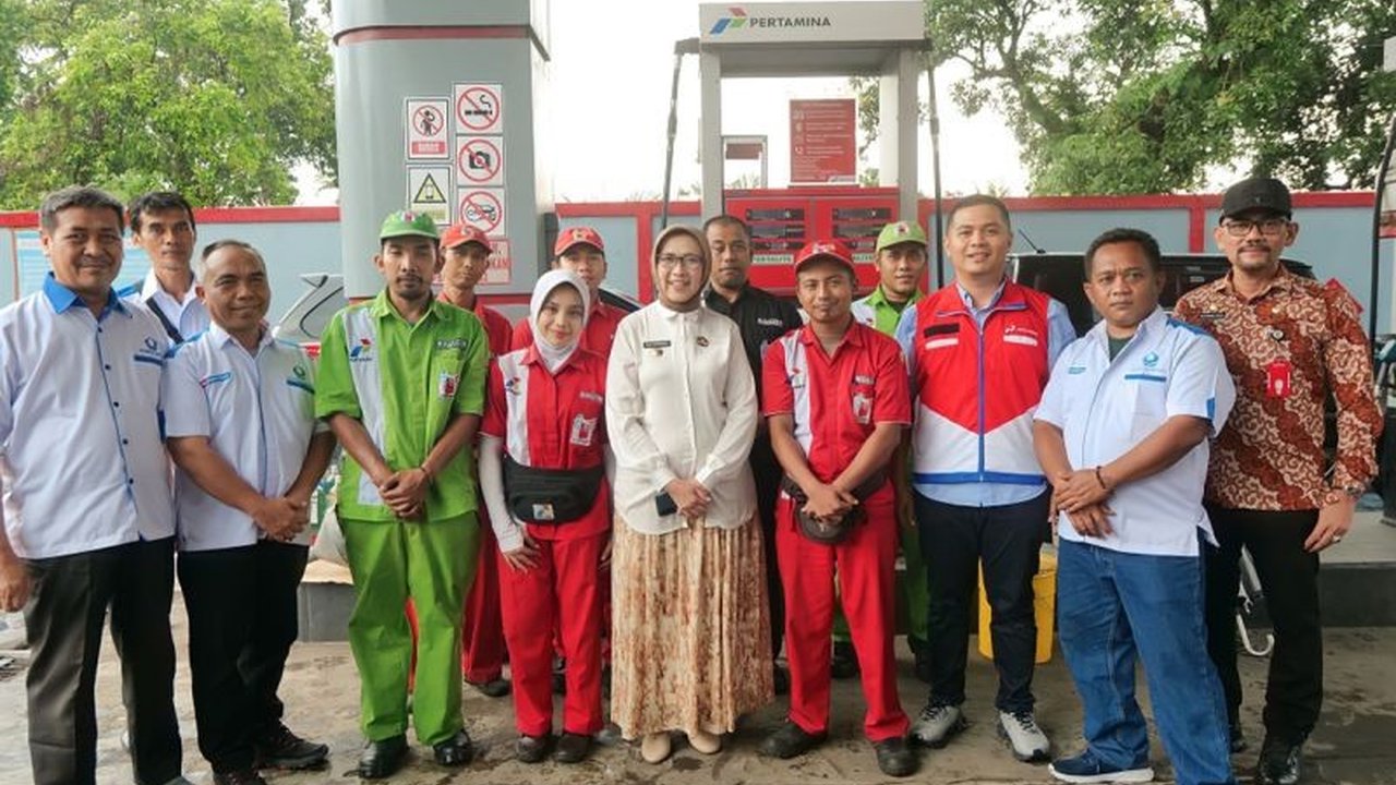 Pemkab Lumajang menjamin Stok BBM dan Elpiji Lumajang aman menjelang Lebaran 2025. Masyarakat diimbau tidak panik, pasokan energi dipastikan stabil untuk kebutuhan warga.