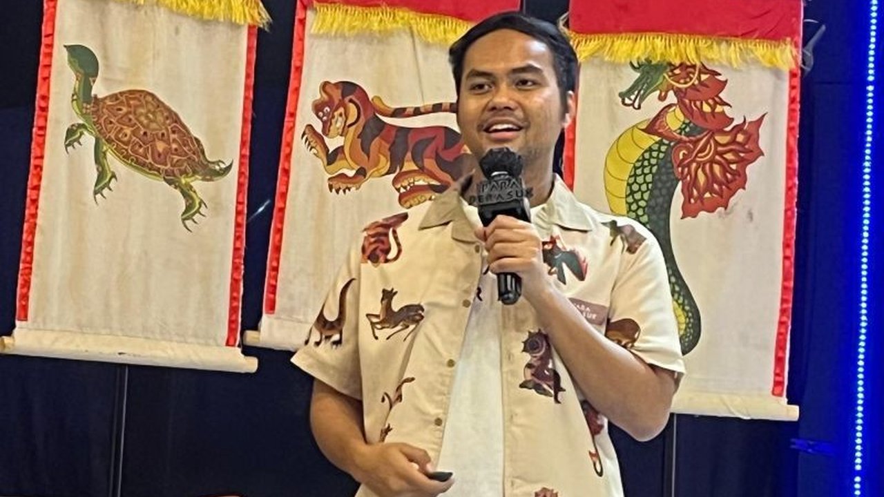 Sutradara Wregas Bhanuteja membeberkan metode uniknya dalam memilih dan mengarahkan para pemain film drama supernatural terbarunya, Para Perasuk, yang dibintangi oleh Angga Yunanda, Maudy Ayunda, Bryan Domani, Chicco Kurniawan, dan Anggun.