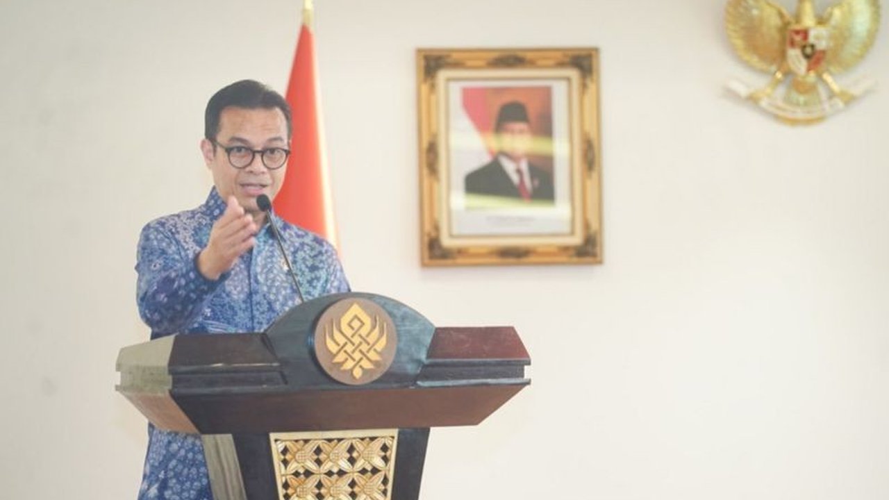 Wamenkomdigi Nezar Patria tegaskan digitalisasi budaya krusial di era AI. Hal ini menjadi fondasi inovasi teknologi digital dan sumber data penting bagi kemajuan bangsa.
