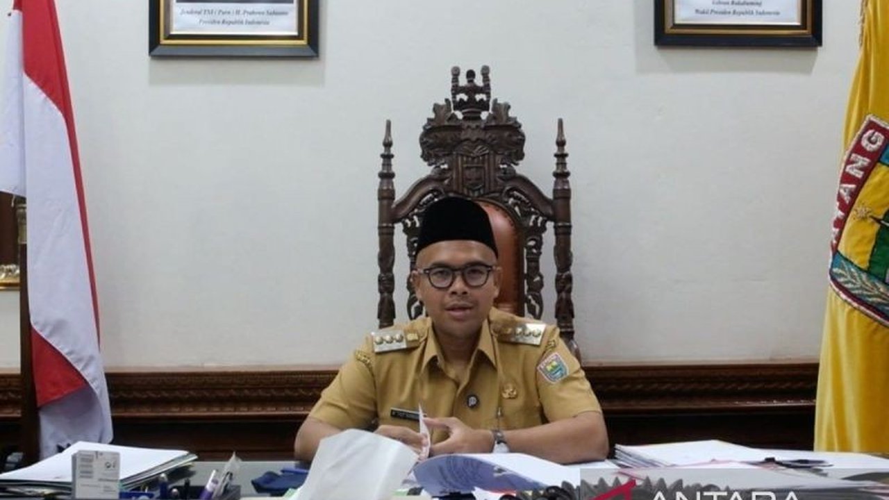 Pemerintah Kabupaten Batang perketat pengawasan THR 2026 bagi ASN dan pekerja swasta, memastikan pembayaran tepat waktu serta menyiapkan sanksi tegas bagi perusahaan pelanggar.