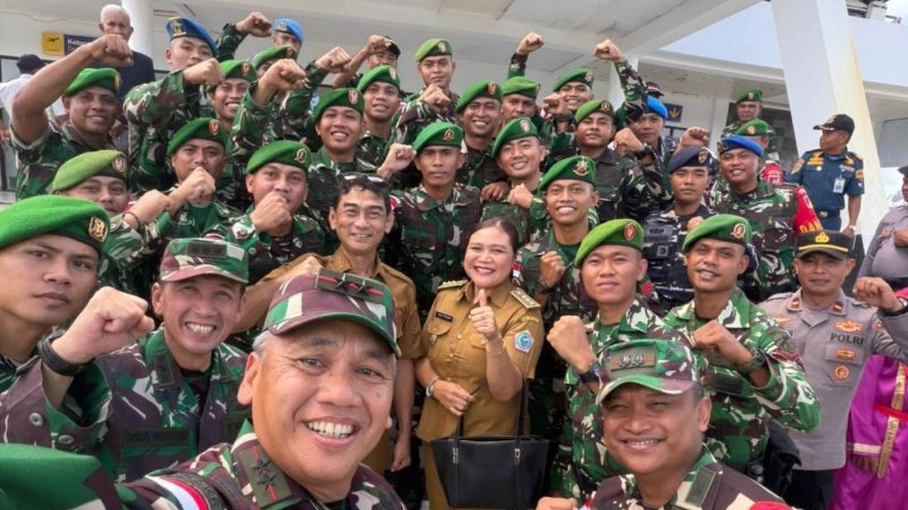 Pangdam XIII/Merdeka Mayjen TNI Mirza Agus menyoroti peran penting prajurit di Pulau Miangas, wilayah perbatasan Indonesia-Filipina, dalam menjaga kedaulatan dan membantu masyarakat.