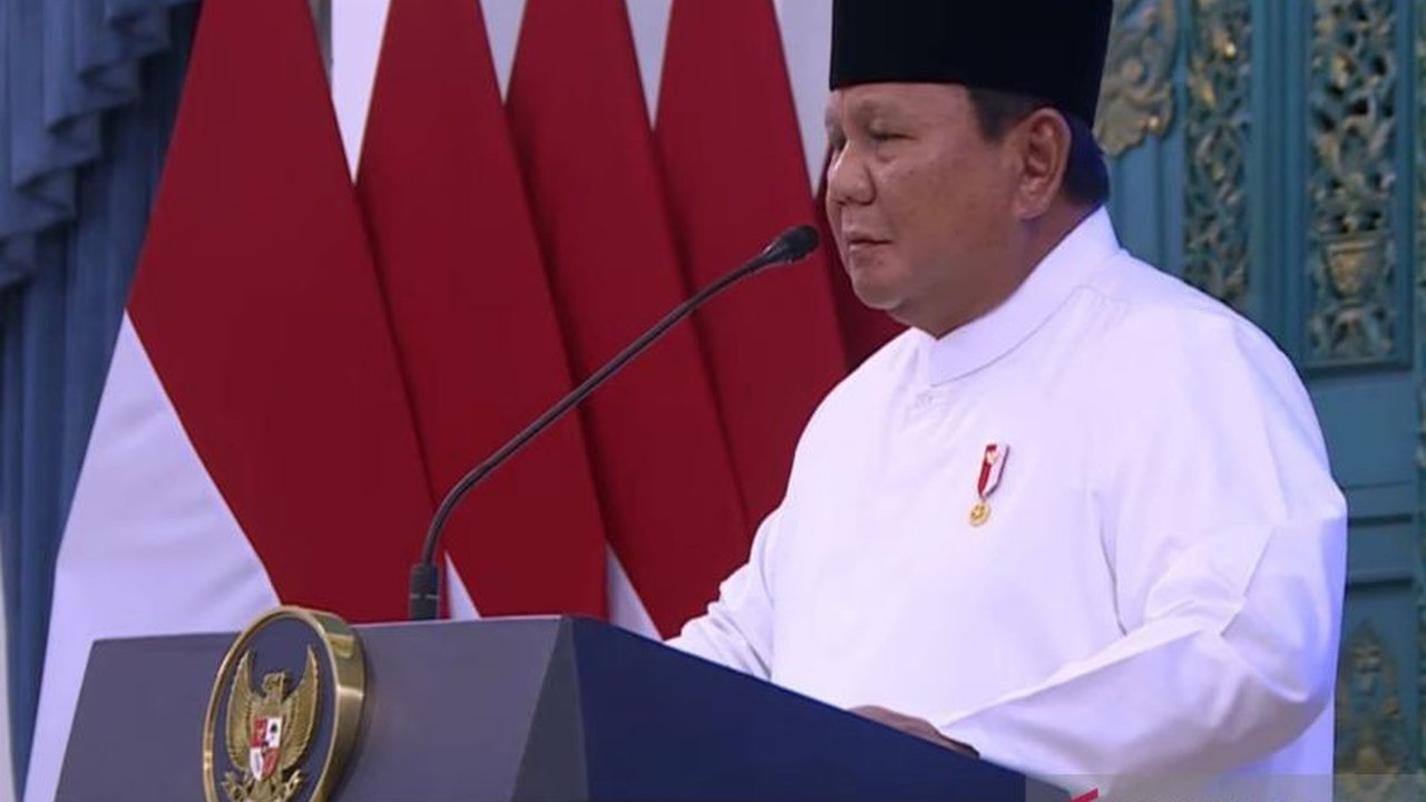 Presiden Prabowo Subianto menegaskan komitmennya untuk bekerja keras menjaga perdamaian, melindungi seluruh rakyat, serta mewujudkan kesejahteraan sebagai prioritas utama pemerintahannya.