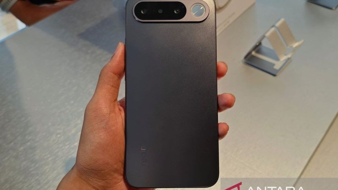 Realme 16 5G resmi meluncur di Indonesia, hadir dengan desain bodi ringkas dan ringan, namun dibekali baterai jumbo 7000mAh, menjanjikan performa dan daya tahan luar biasa.