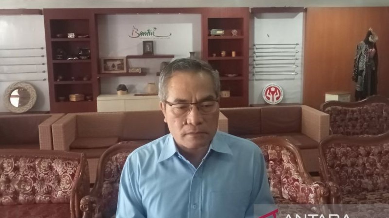 Pemerintah Kabupaten Bantul kembali menegaskan larangan penggunaan mobil dinas untuk mudik Lebaran 2026 bagi ASN dan pejabat. Kebijakan ini sudah berlaku bertahun-tahun demi memastikan aset negara tidak disalahgunakan.