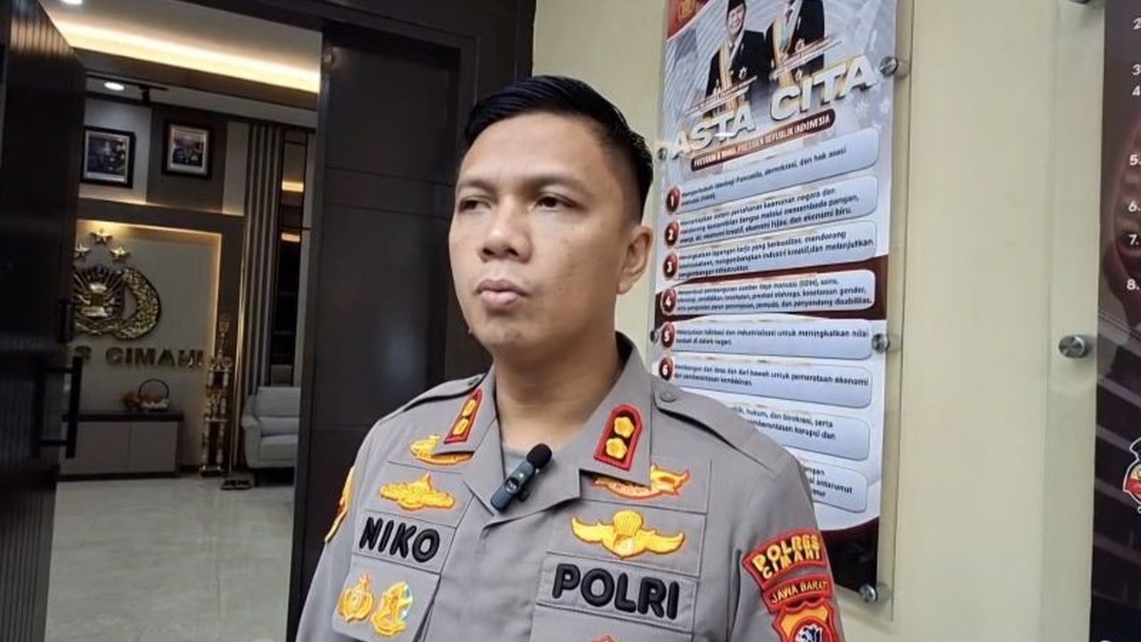 Polres Cimahi kembali hadirkan fasilitas penitipan kendaraan gratis bagi pemudik Idul Fitri 1447 H di wilayah Cimahi dan Bandung Barat. Ingin tahu syarat dan lokasinya? Simak selengkapnya untuk mudik tenang dan aman.