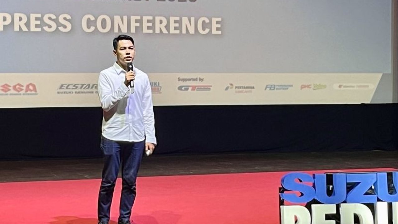 Jelang arus mudik Lebaran, Suzuki memberikan tips krusial untuk persiapan mobil mudik. Pastikan kendaraan Anda prima, mulai dari sistem pengereman hingga kondisi aki, demi perjalanan aman dan nyaman.