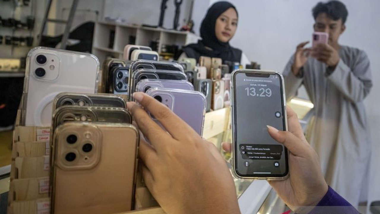 Jelang Lebaran 2026, minat masyarakat terhadap jasa sewa ponsel mewah, khususnya iPhone, mengalami peningkatan signifikan untuk mengabadikan momen spesial dengan kualitas kamera terbaik.