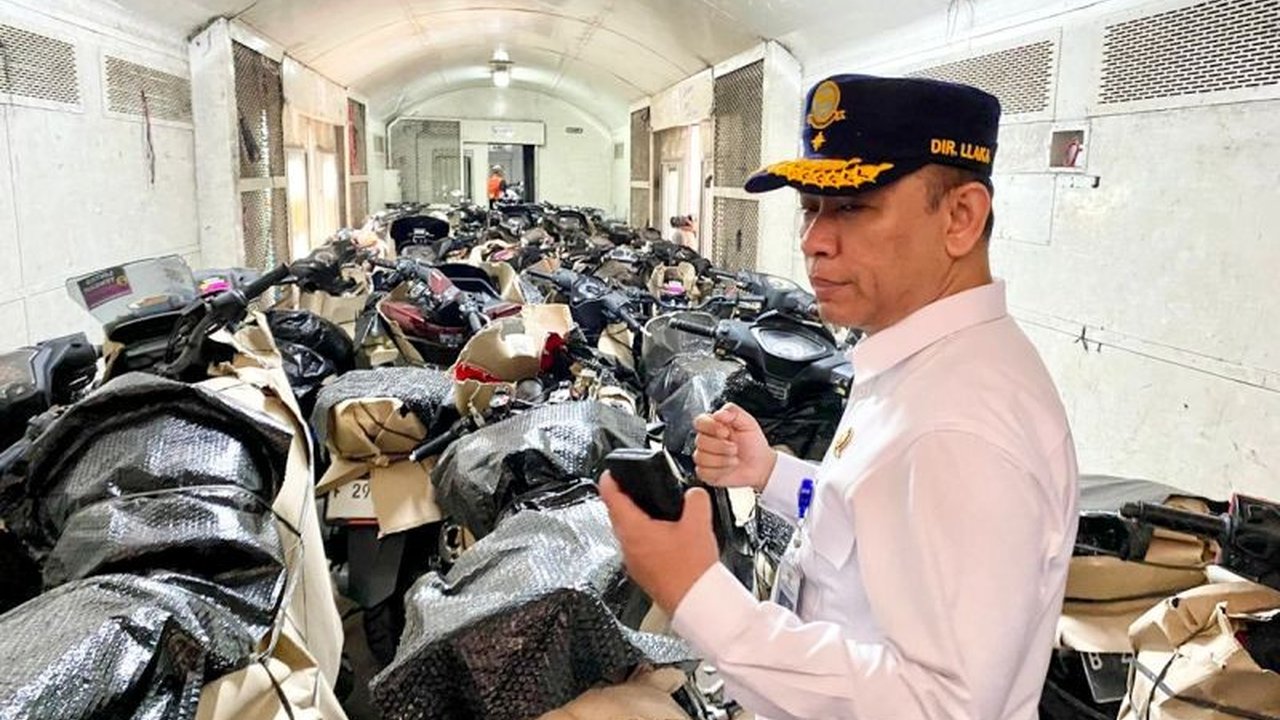 Kementerian Perhubungan (Kemenhub) resmi memulai program Mudik Gratis Sepeda Motor menggunakan kereta api untuk Lebaran 1447 H, bertujuan mengurangi kepadatan lalu lintas dan meningkatkan keselamatan pemudik.