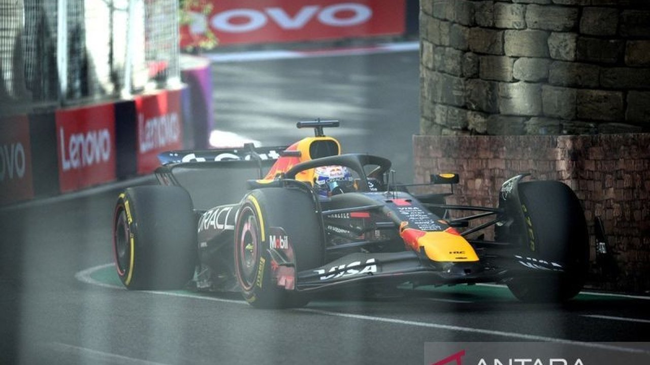 Pembalap Red Bull Max Verstappen mengungkapkan ketidakpuasannya terhadap hasil kualifikasi sprint race GP China, menyebutnya sebagai bencana. Apa penyebab performa buruk sang juara dunia?