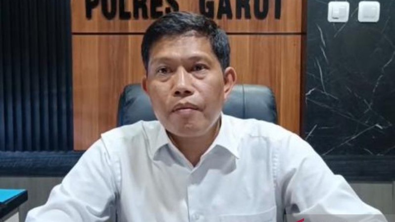 Kasus penusukan tragis di Garut mengungkap fakta mengejutkan. Polisi menduga Pelaku Penusukan Garut ODGJ, kini melibatkan tim ahli kejiwaan untuk proses hukum lebih lanjut.