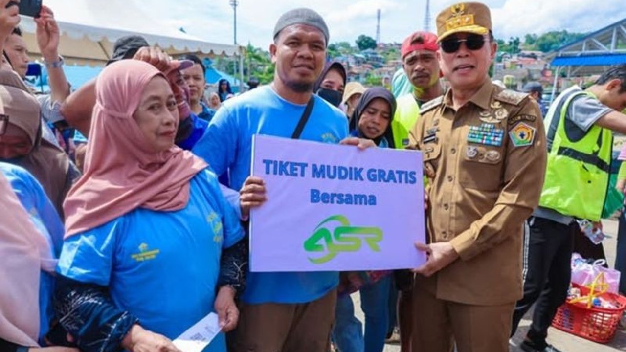 Jelang Idul Fitri 1447 H/2026, Pemerintah Provinsi Sulawesi Tenggara (Pemprov Sultra) kembali menggelar program Mudik Gratis Lebaran 2026 dengan menyediakan 2.622 tiket. Simak rute, moda transportasi, dan cara pendaftarannya agar tidak ketinggalan!