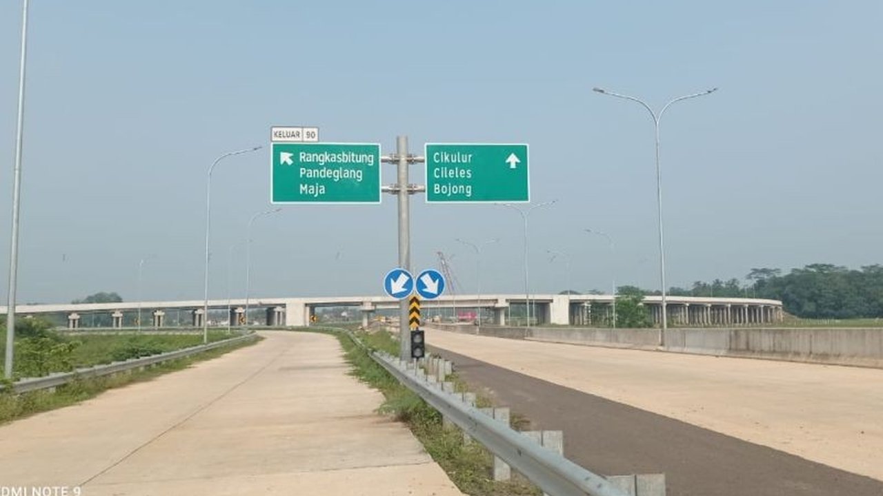 Jalan Tol Rangkasbitung-Cileles Seksi II kini dapat dilintasi tanpa tarif khusus untuk mendukung kelancaran arus mudik dan balik Lebaran 2026, menawarkan rute alternatif ke Banten Selatan.