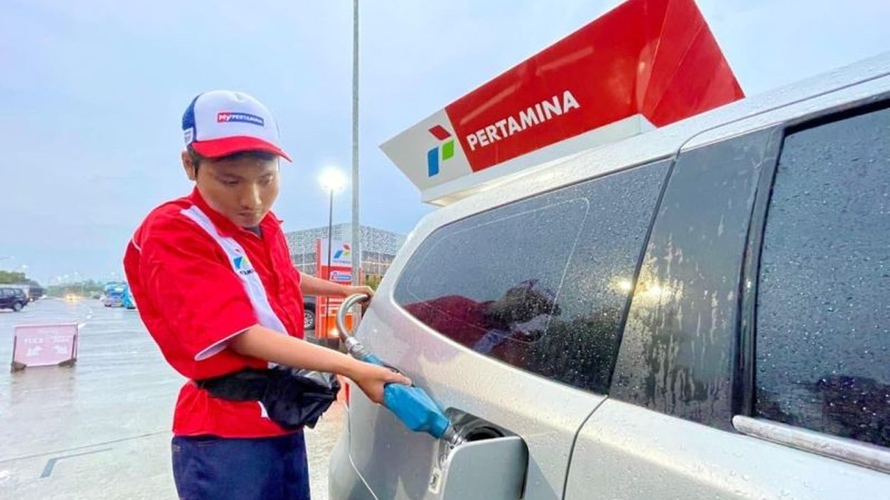 PT Pertamina Patra Niaga memproyeksikan **kenaikan konsumsi BBM Jatimbalinus** jenis gasoline mencapai 11,9 persen dari rata-rata normal selama libur Lebaran 2026. Peningkatan ini seiring tingginya mobilitas masyarakat di Jawa Timur, Bali, dan Nusa Tengga