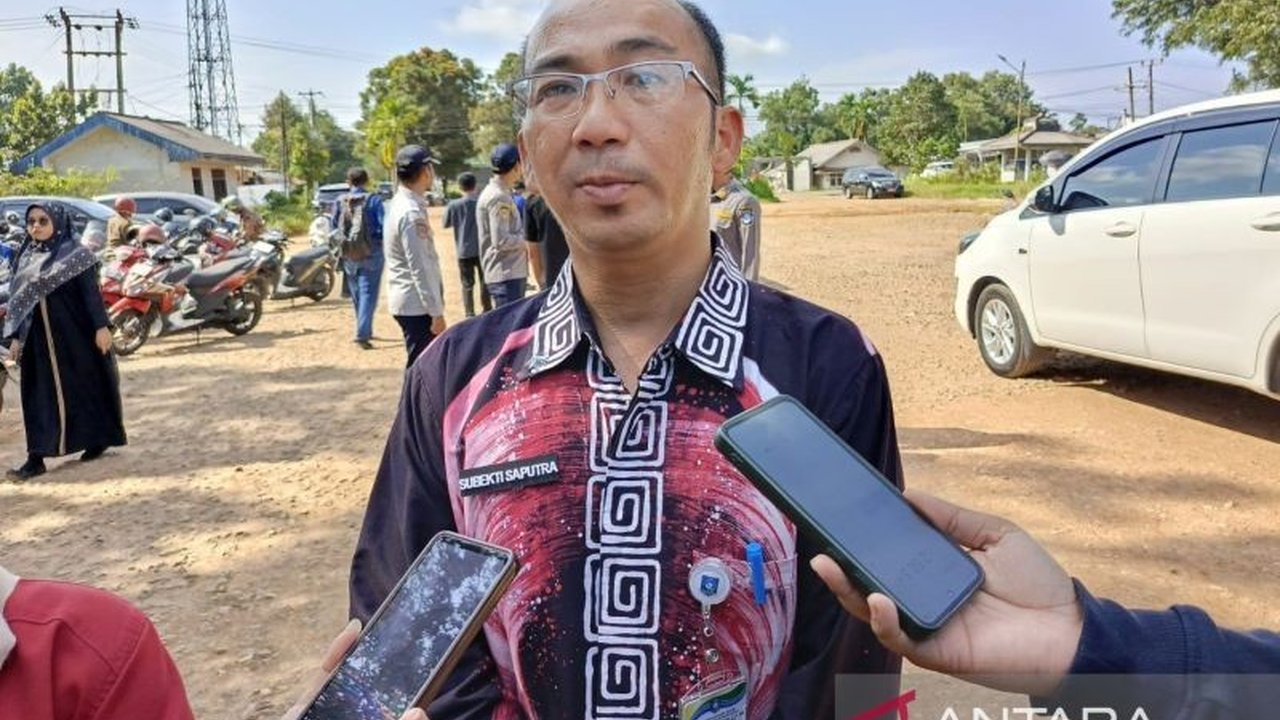 Dinas Perindustrian dan Perdagangan Kepulauan Bangka Belitung memastikan stok daging ayam Babel mencukupi jelang Lebaran 2026, dengan pasokan yang terus ditambah untuk menjaga stabilitas harga di pasar.